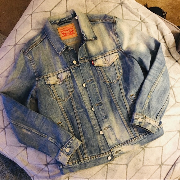 Levi's Jackets & Blazers - Levi’s Denim Jacket